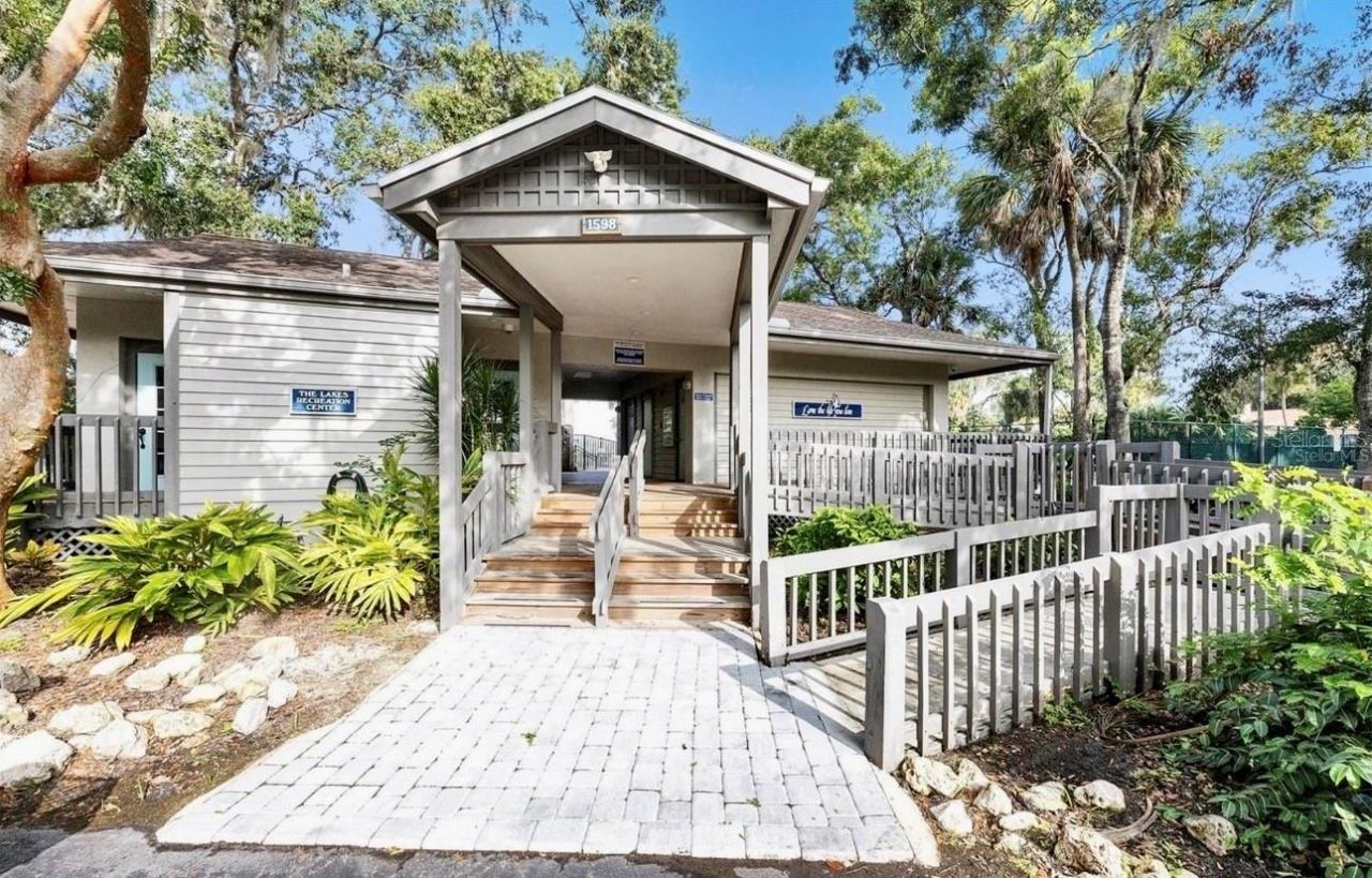 4717 E Trails Drive, Sarasota, FL 34232 Photo