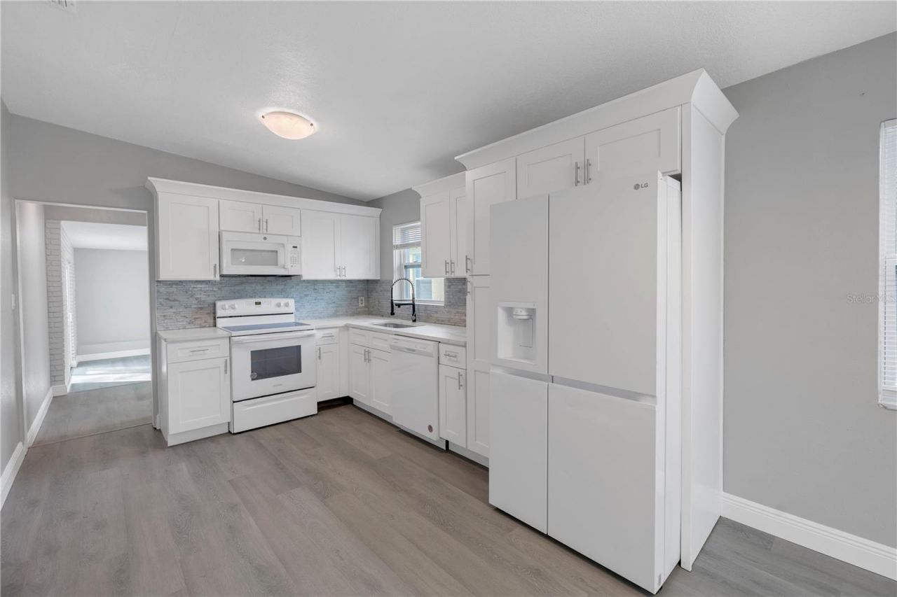 4027 7th Street S, Saint Petersburg, FL 33705 Photo