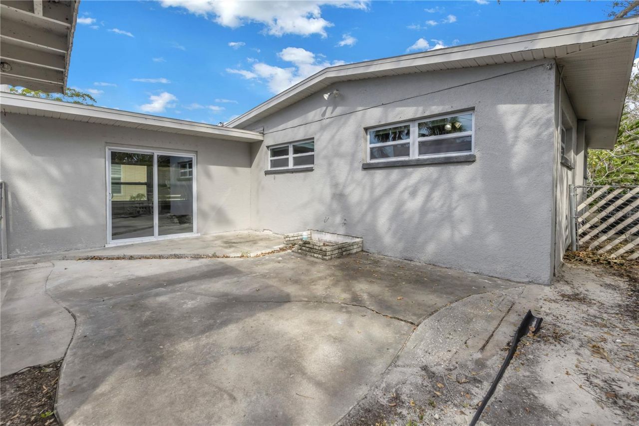 4027 7th Street S, Saint Petersburg, FL 33705 Photo