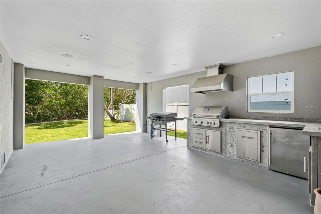 1811 Bayou Grande Boulevard Ne, Saint Petersburg, FL 33703 Photo