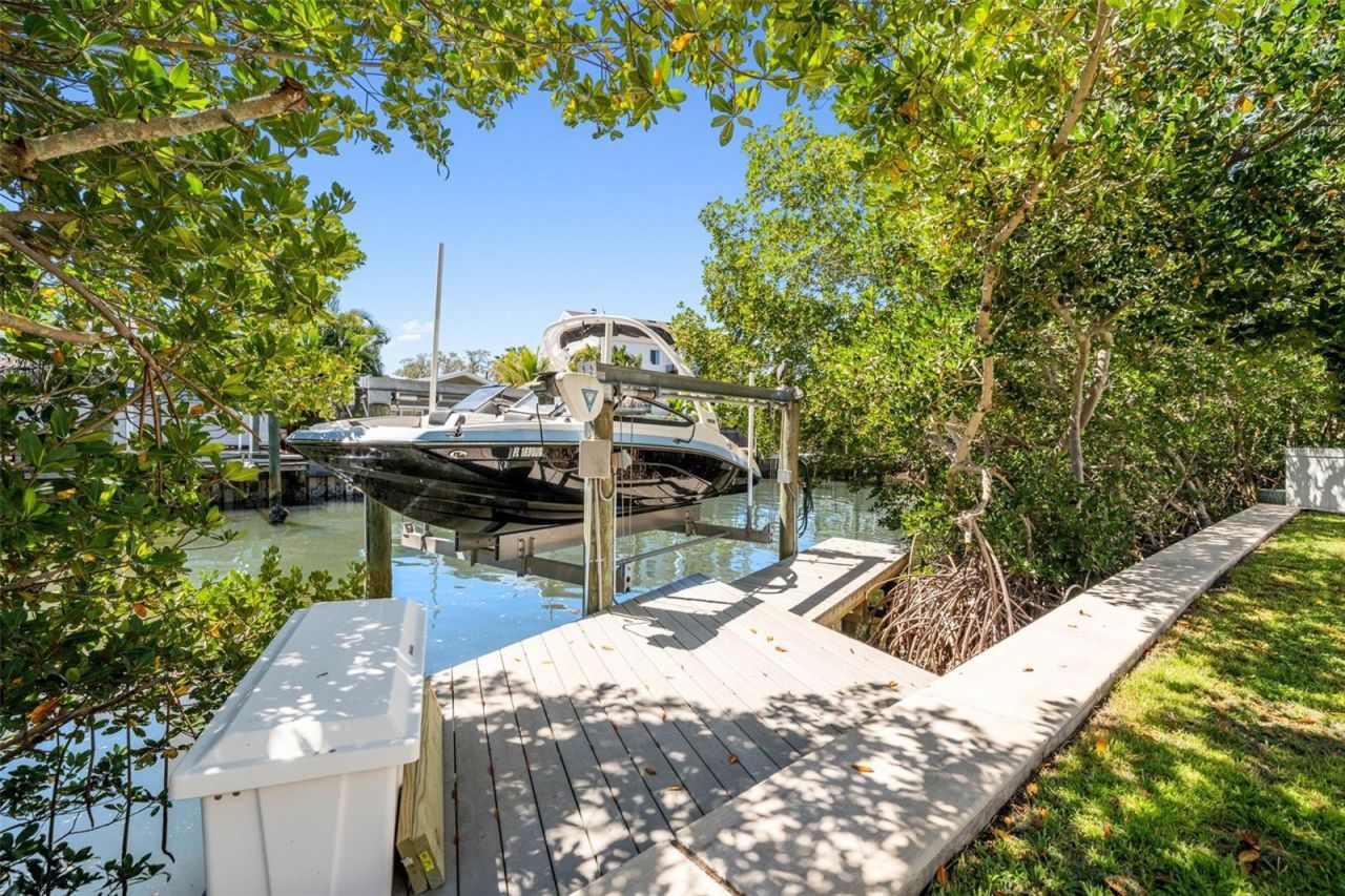 1811 Bayou Grande Boulevard Ne, Saint Petersburg, FL 33703 Photo