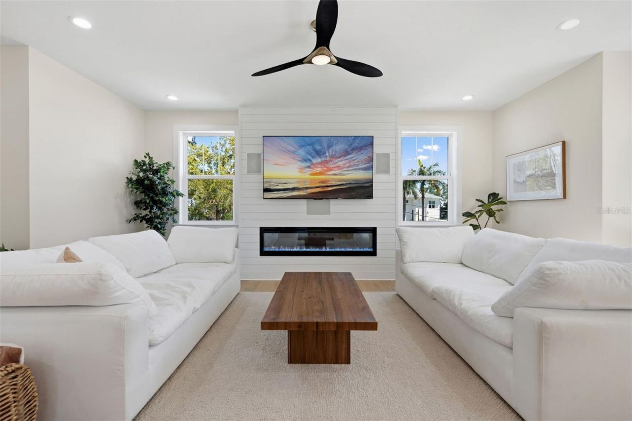 1811 Bayou Grande Boulevard Ne, Saint Petersburg, FL 33703 Photo