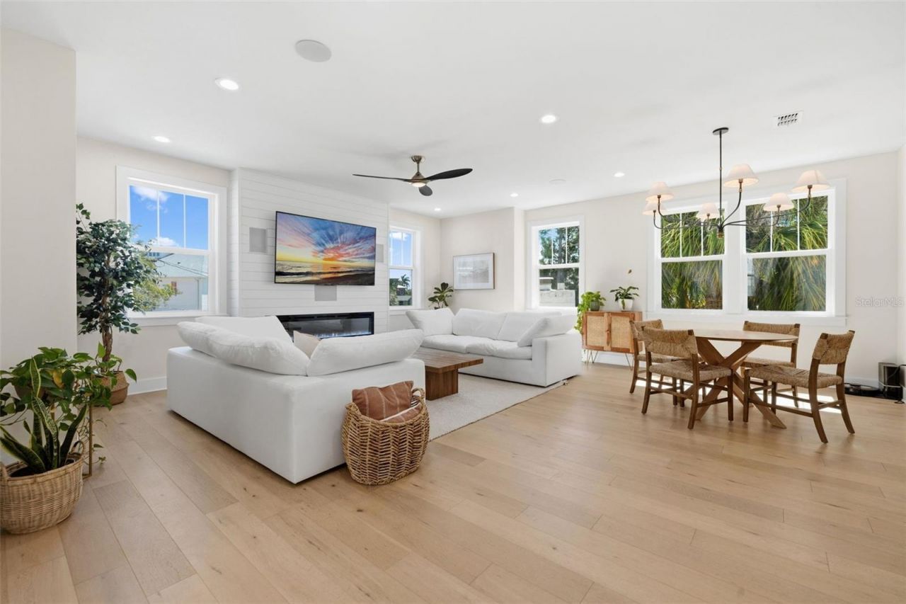 1811 Bayou Grande Boulevard Ne, Saint Petersburg, FL 33703 Photo