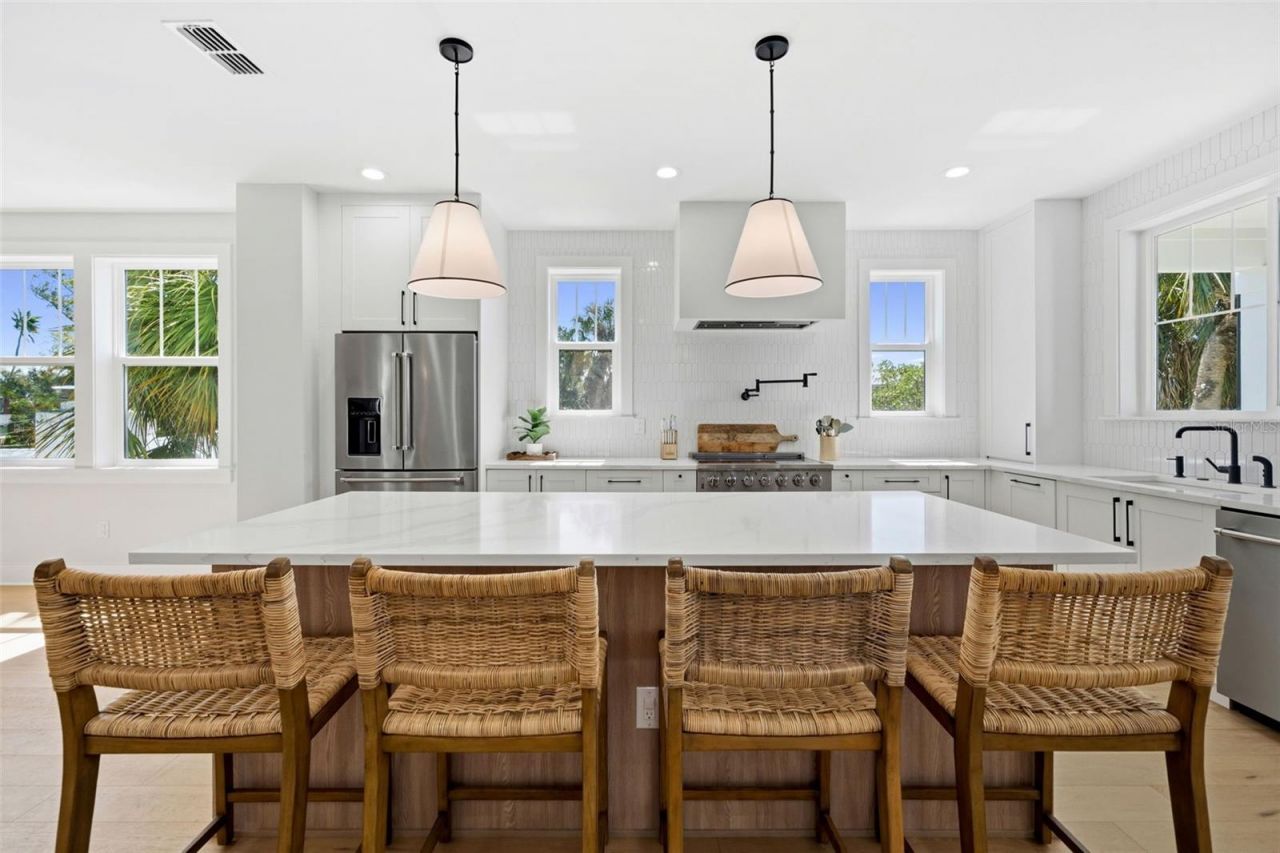 1811 Bayou Grande Boulevard Ne, Saint Petersburg, FL 33703 Photo