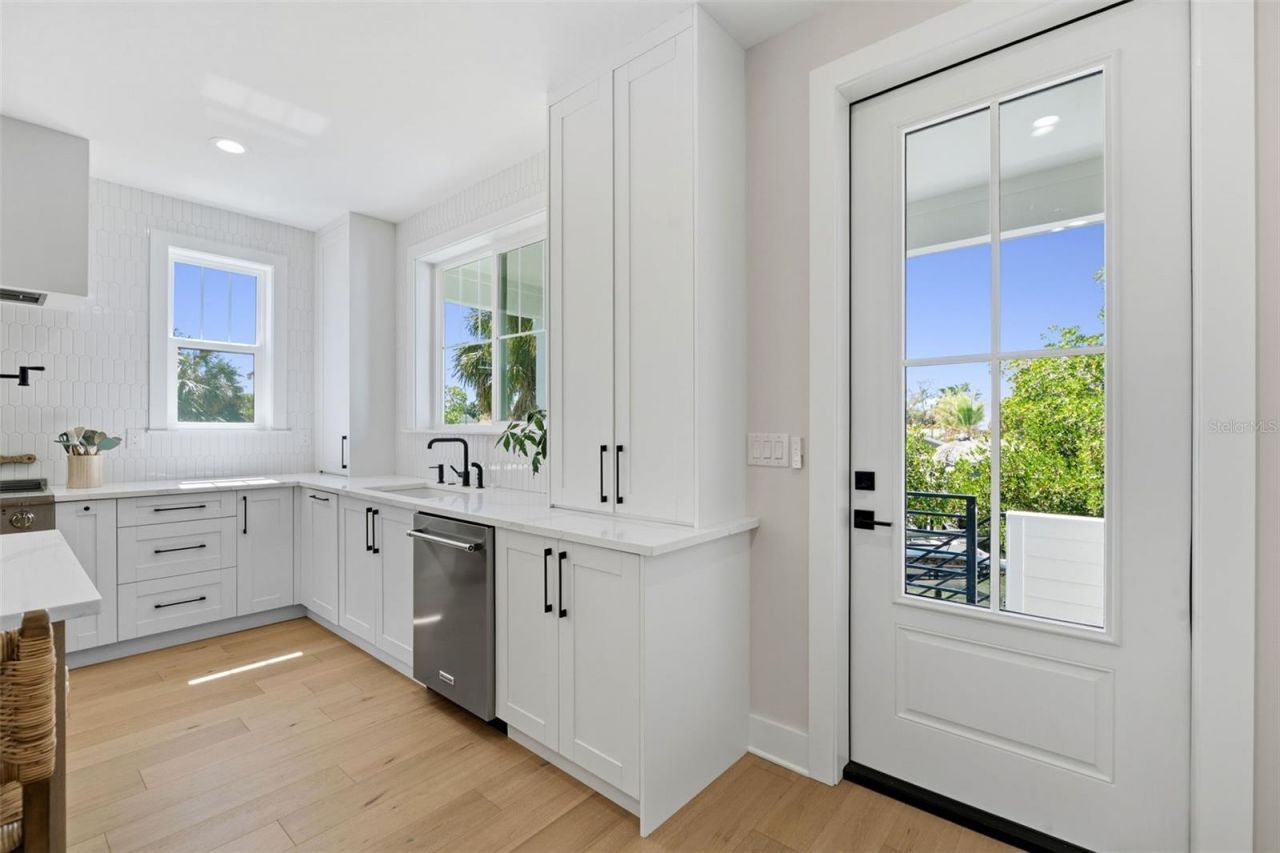 1811 Bayou Grande Boulevard Ne, Saint Petersburg, FL 33703 Photo