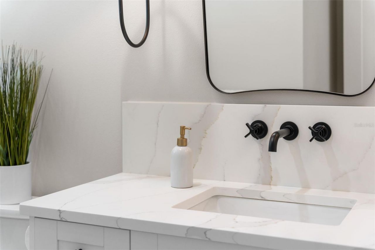 1811 Bayou Grande Boulevard Ne, Saint Petersburg, FL 33703 Photo