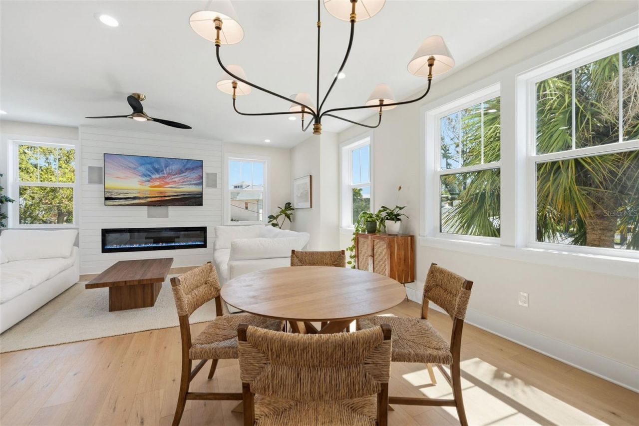 1811 Bayou Grande Boulevard Ne, Saint Petersburg, FL 33703 Photo