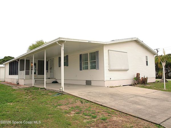 249 Kiwi Drive , Barefoot Bay, FL 32976