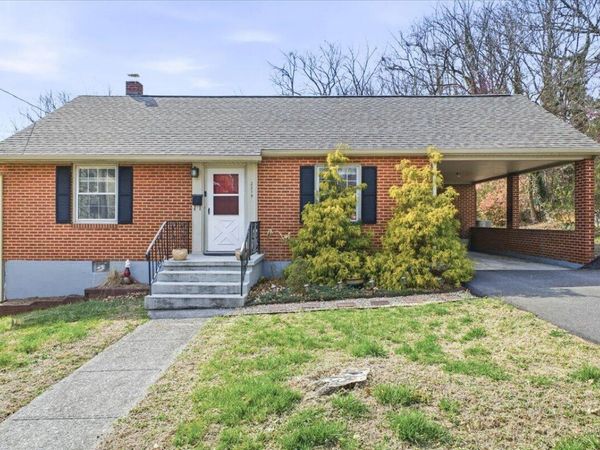 2219 Langdon RD SW, Roanoke, VA 24015