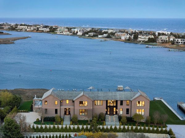 34 Westbridge Road, Westhampton Beach, NY 11978