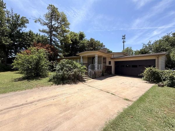 7104 Hilltop Court, Oklahoma City, OK 73110