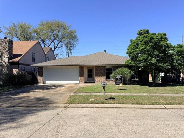 4141 LOIRE Drive , Kenner, LA 70065
