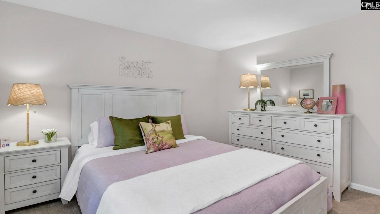 103 Horatio Lane Photo 32