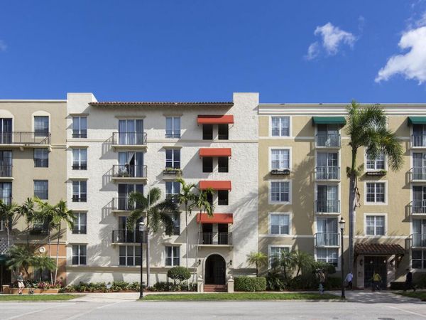 720 S Sapodilla Avenue, Unit 206, West Palm Beach, FL 33401