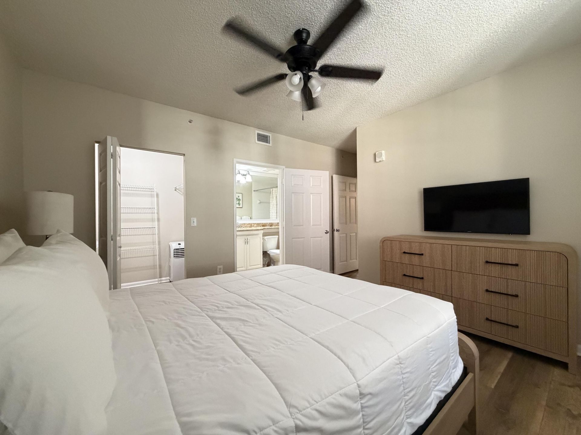 720 S Sapodilla Avenue, Unit 206, West Palm Beach, FL 33401 Photo