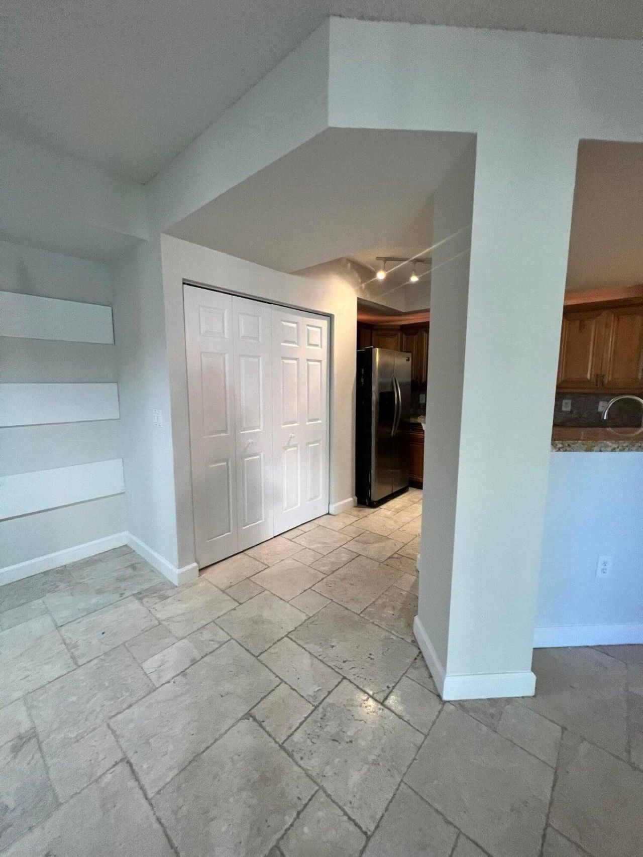 720 S Sapodilla Avenue, Unit 206, West Palm Beach, FL 33401 Photo