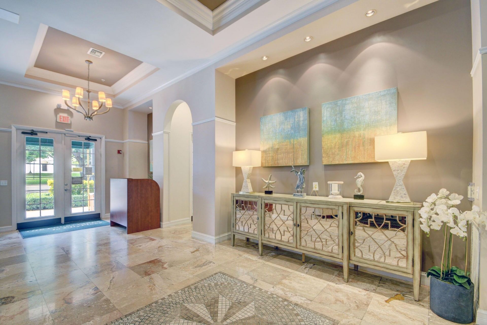 720 S Sapodilla Avenue, Unit 206, West Palm Beach, FL 33401 Photo