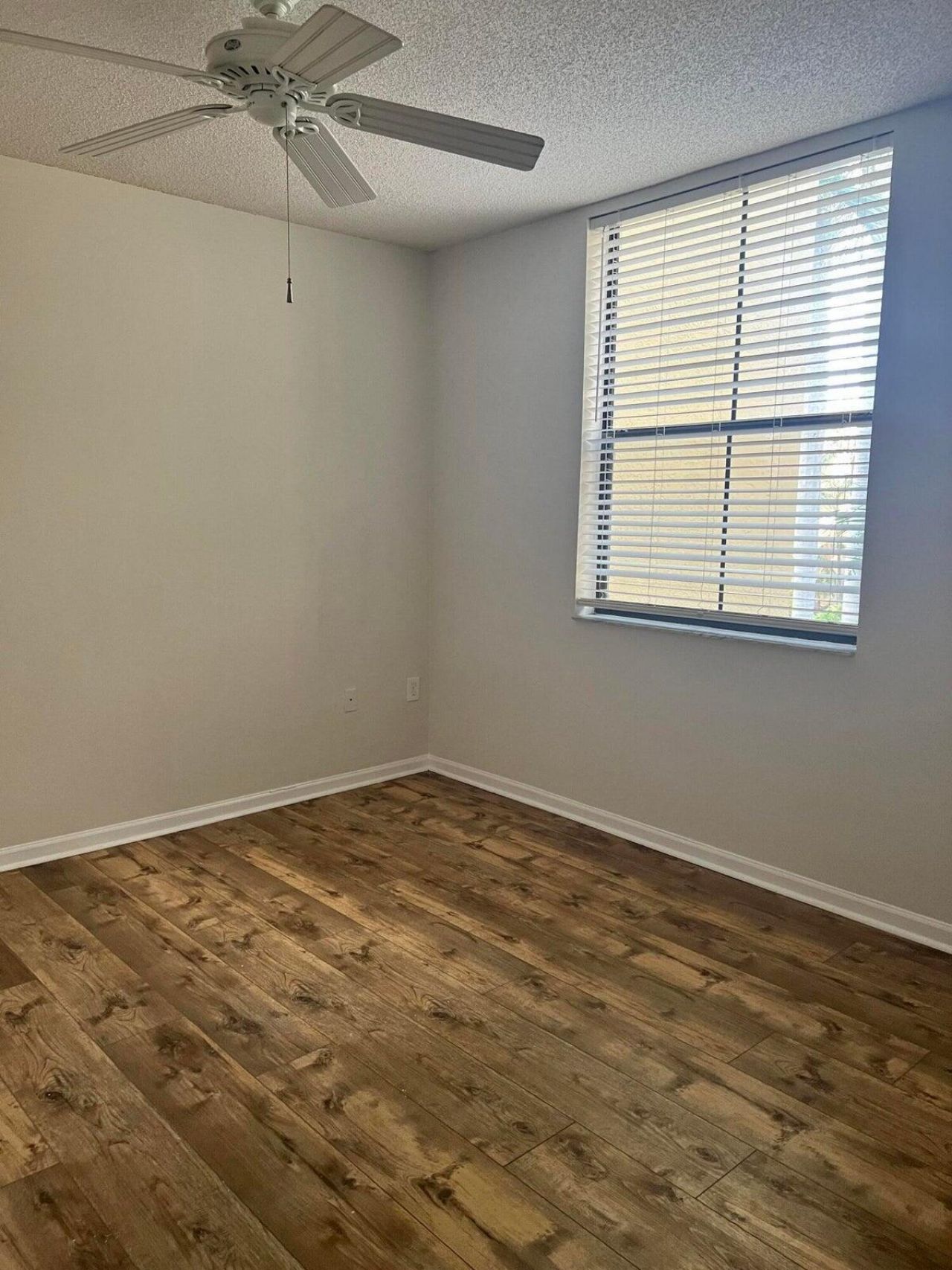 720 S Sapodilla Avenue, Unit 206, West Palm Beach, FL 33401 Photo