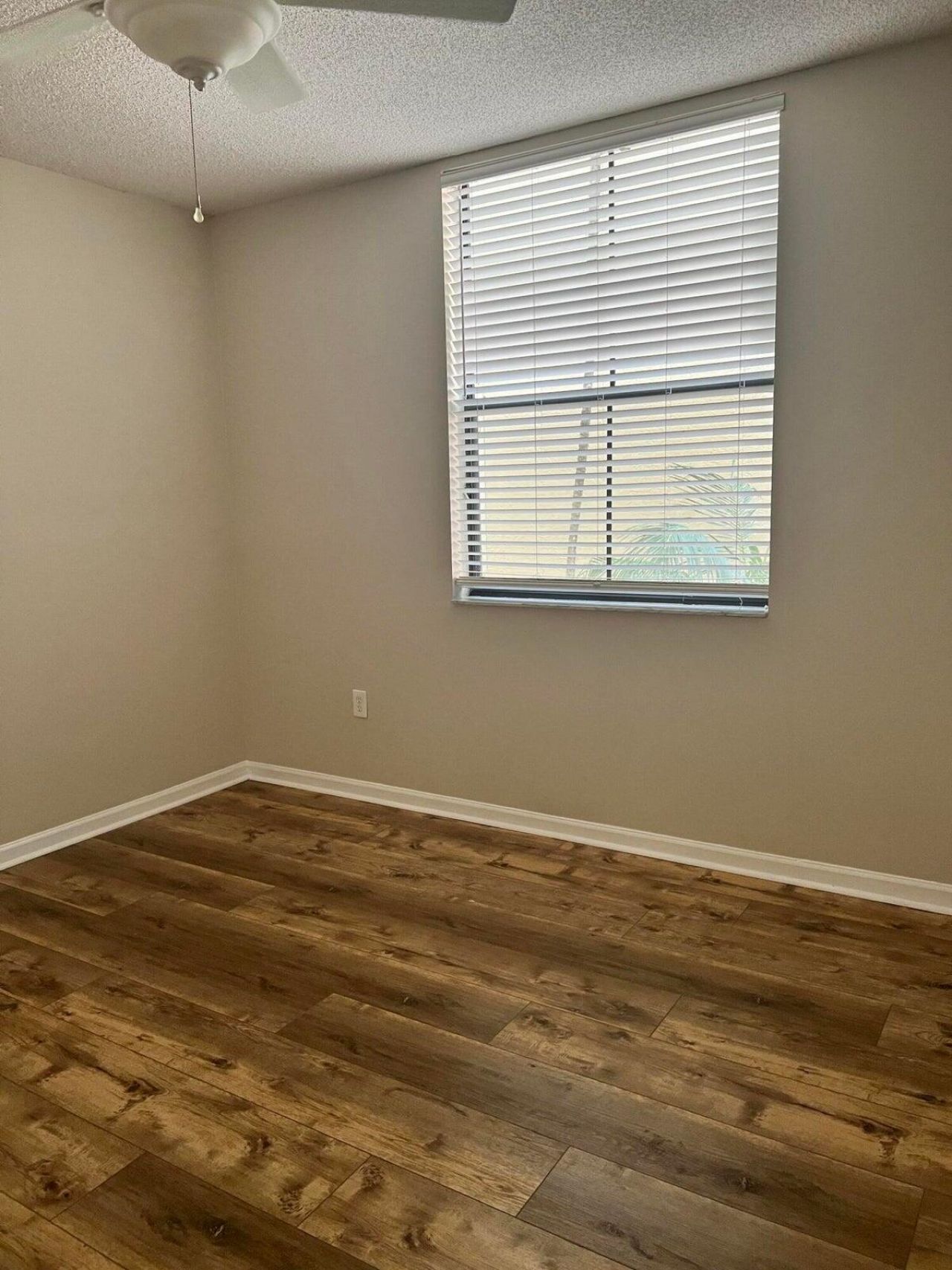 720 S Sapodilla Avenue, Unit 206, West Palm Beach, FL 33401 Photo