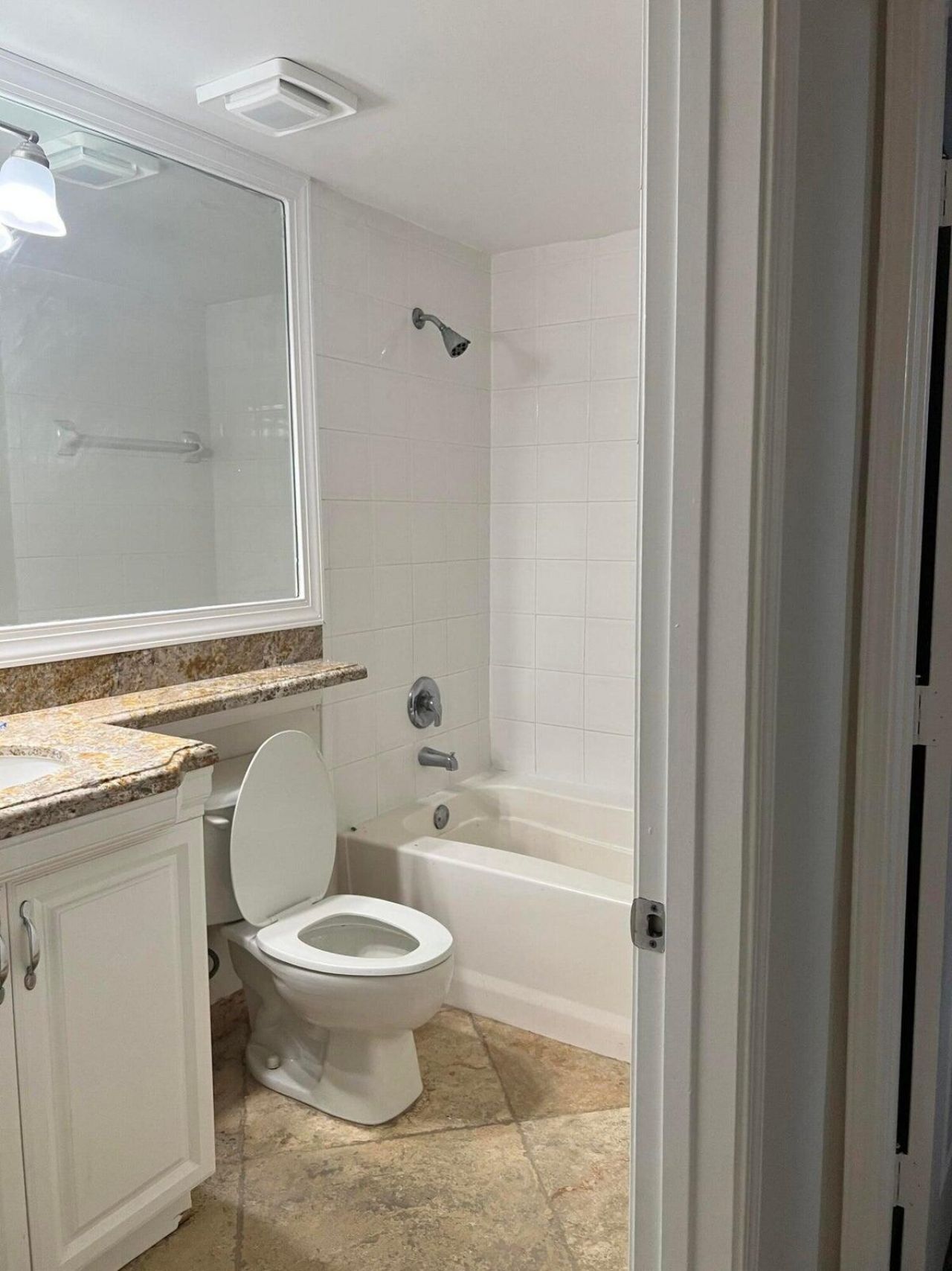 720 S Sapodilla Avenue, Unit 206, West Palm Beach, FL 33401 Photo