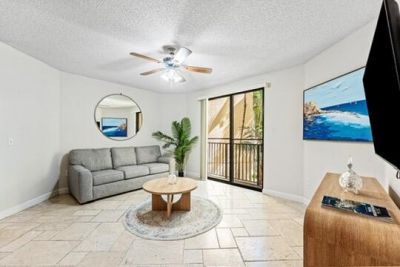 720 S Sapodilla Avenue, Unit 206, West Palm Beach, FL 33401 Photo