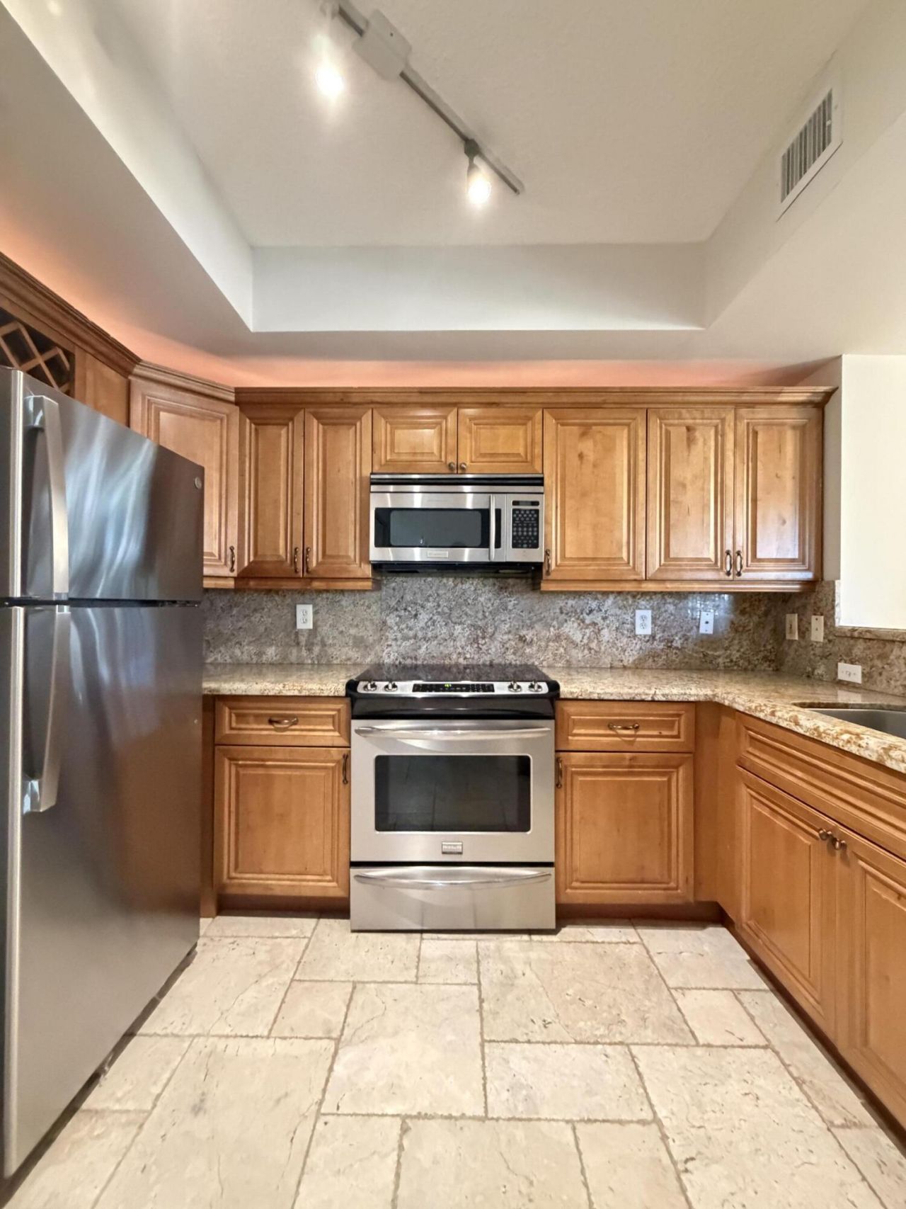 720 S Sapodilla Avenue, Unit 206, West Palm Beach, FL 33401 Photo