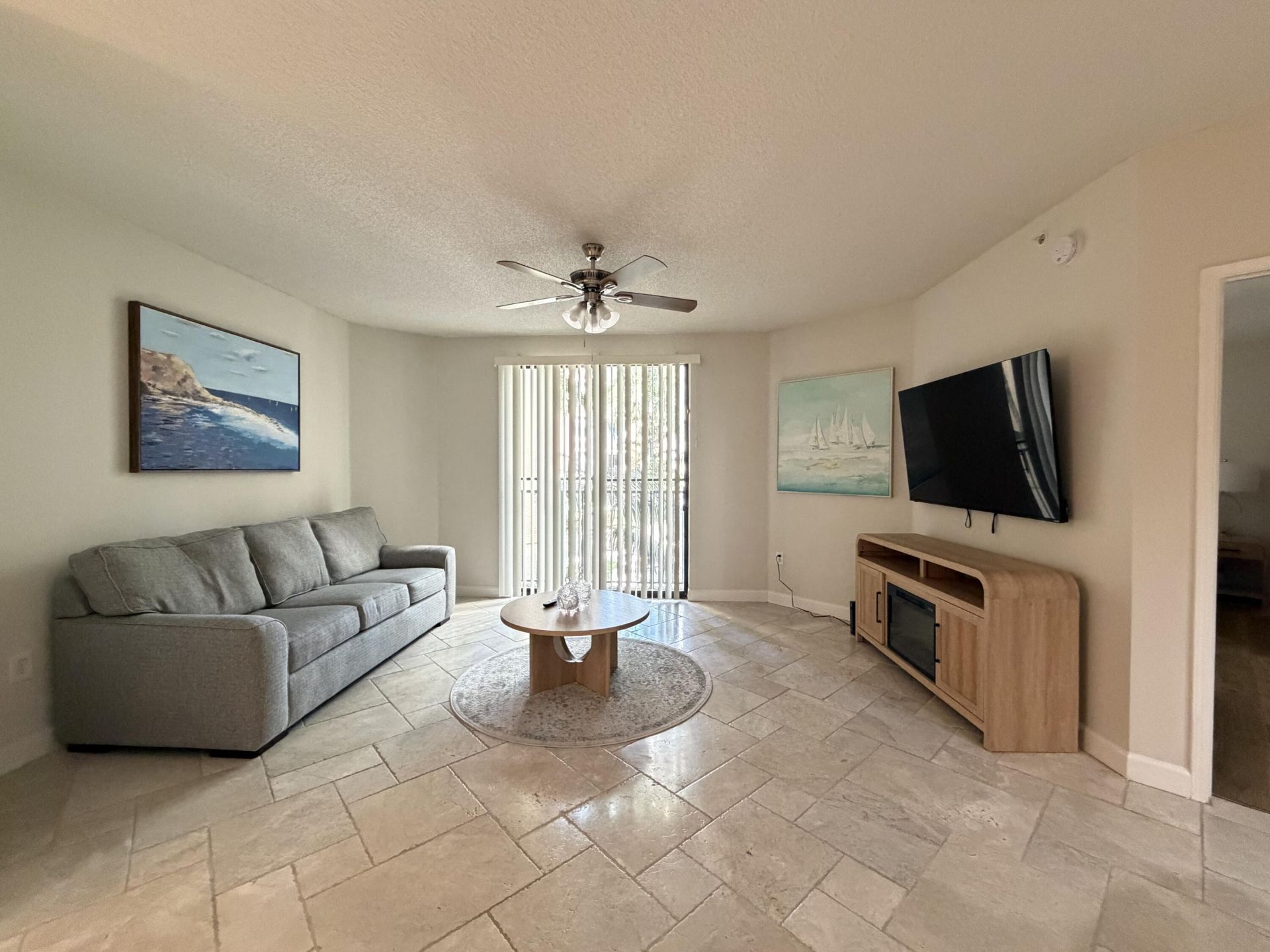 720 S Sapodilla Avenue, Unit 206, West Palm Beach, FL 33401 Photo