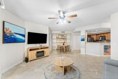 720 S Sapodilla Avenue, Unit 206, West Palm Beach, FL 33401 Photo