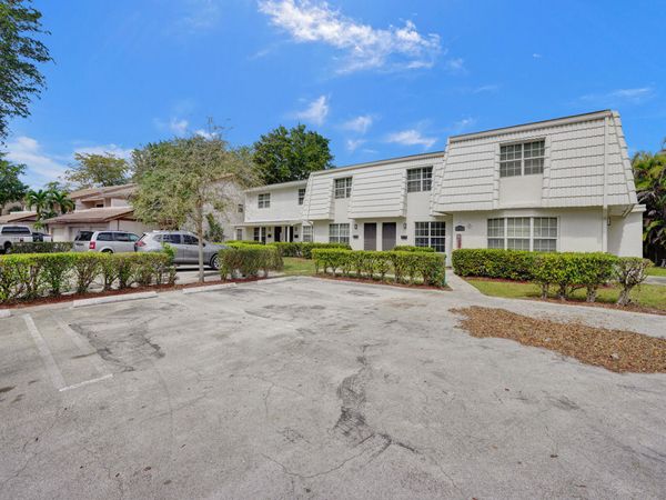 8503 NW 35th Court, Unit 5, Coral Springs, FL 33065