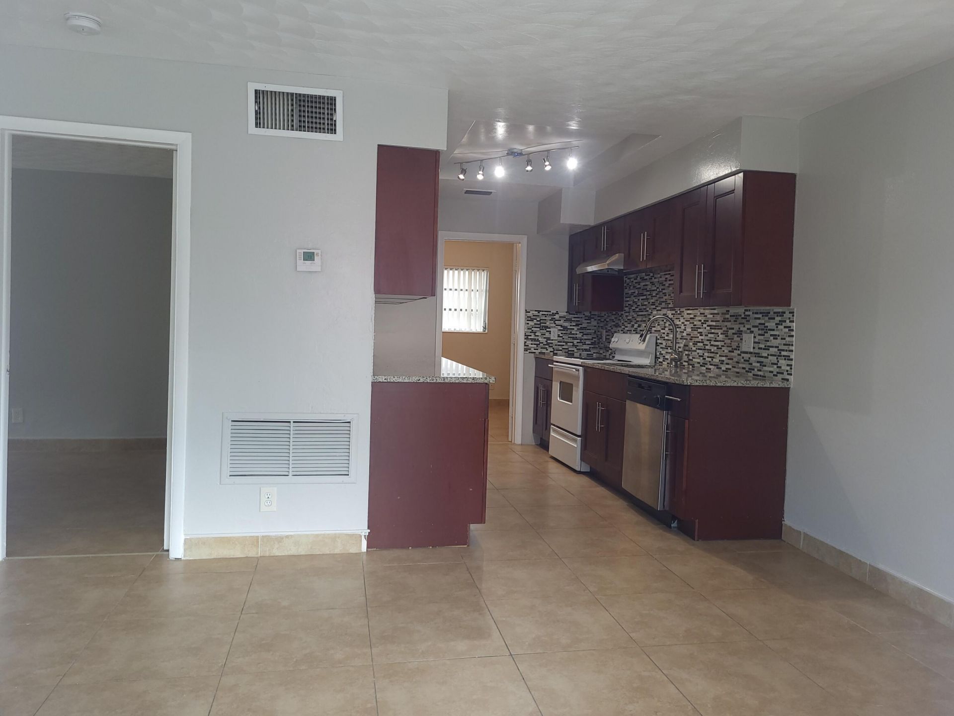 1011 NE 8th Avenue, Unit 5, Fort Lauderdale, FL 33304 Photo