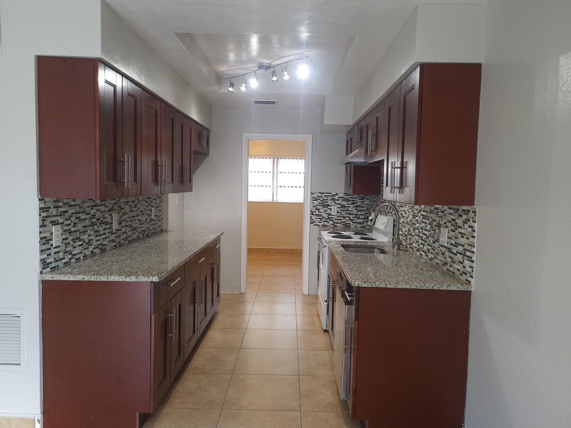 1011 NE 8th Avenue, Unit 5, Fort Lauderdale, FL 33304 Photo