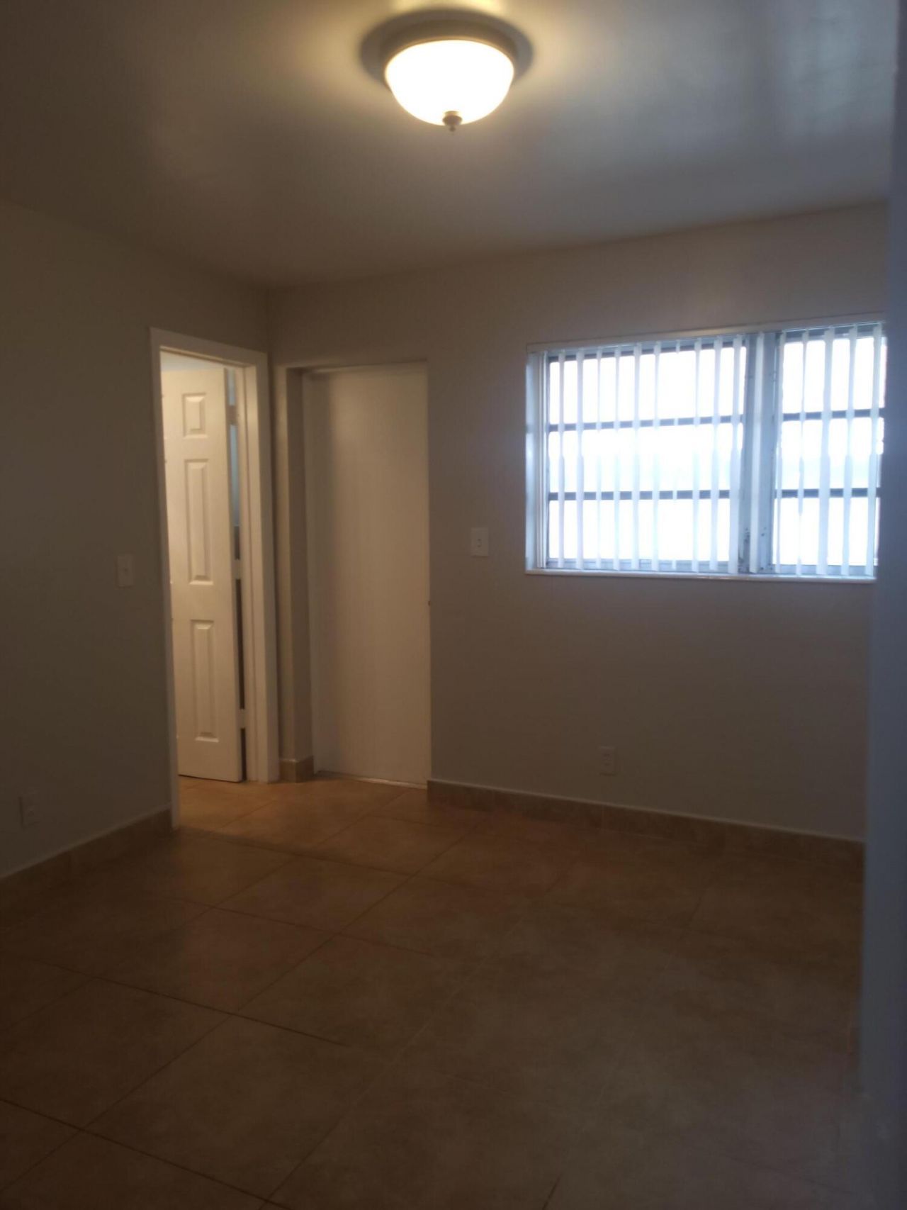1011 NE 8th Avenue, Unit 5, Fort Lauderdale, FL 33304 Photo