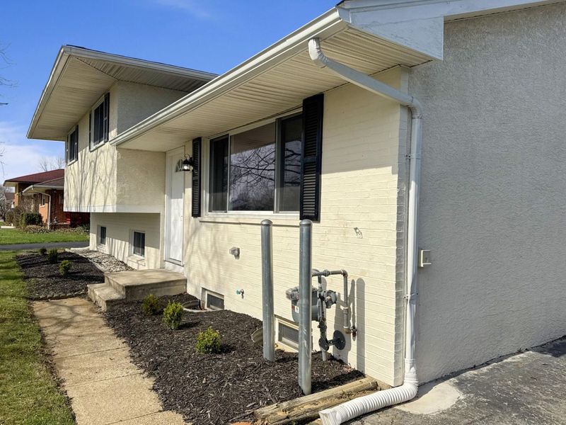 1767 Woodcrest Road, Columbus, OH 43232 Photo 29