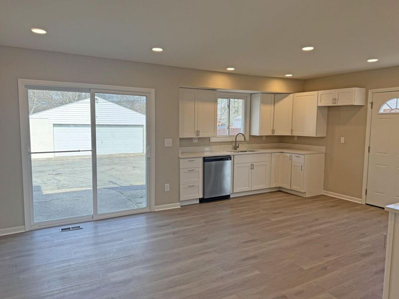 1767 Woodcrest Road, Columbus, OH 43232 Photo 7