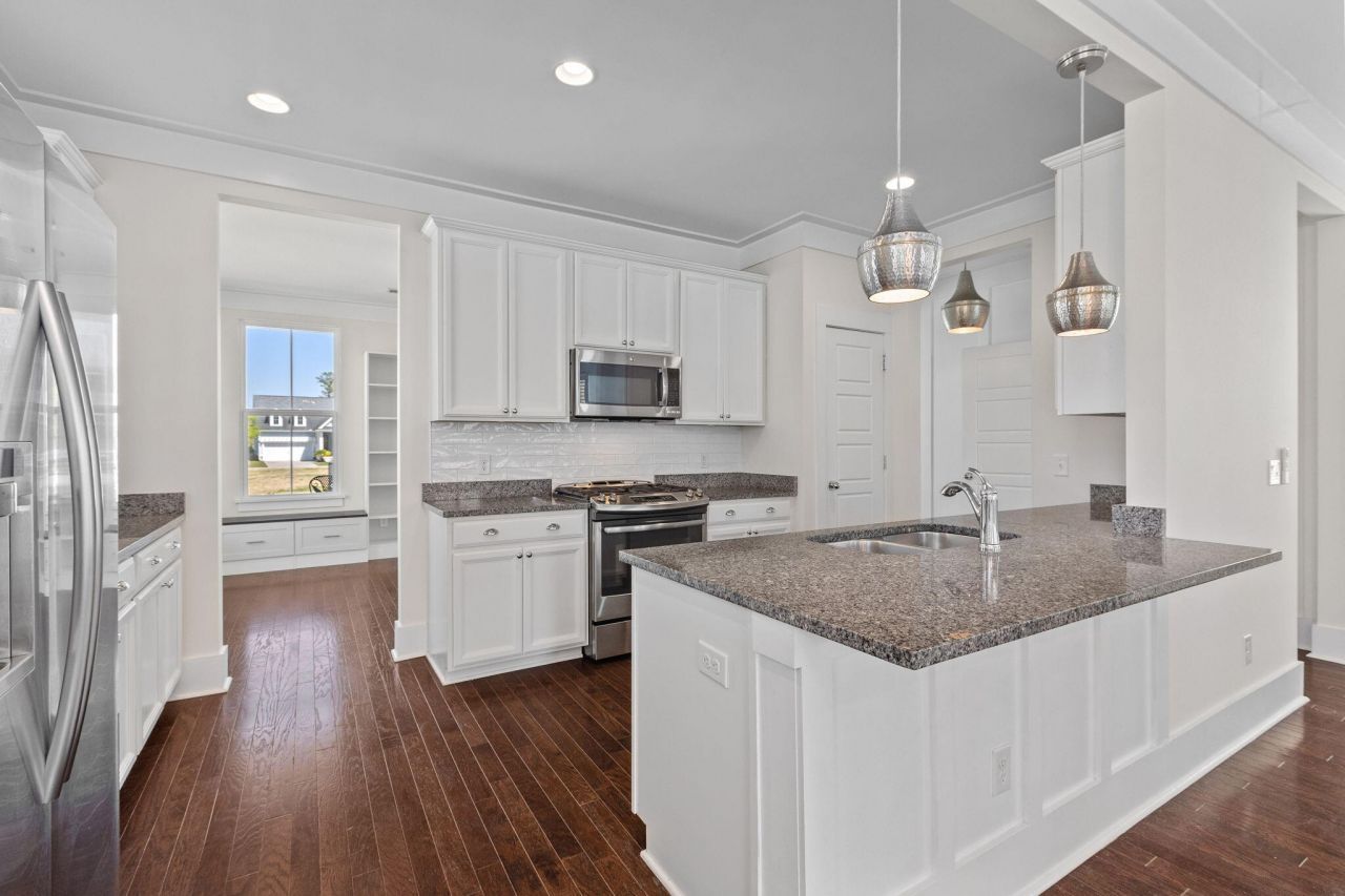 3529 Sewel Avenue Photo 10