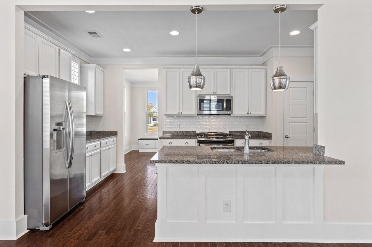 3529 Sewel Avenue Photo 11