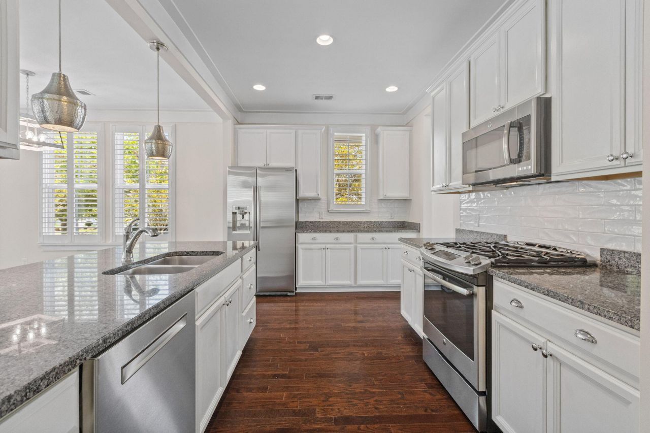 3529 Sewel Avenue Photo 13