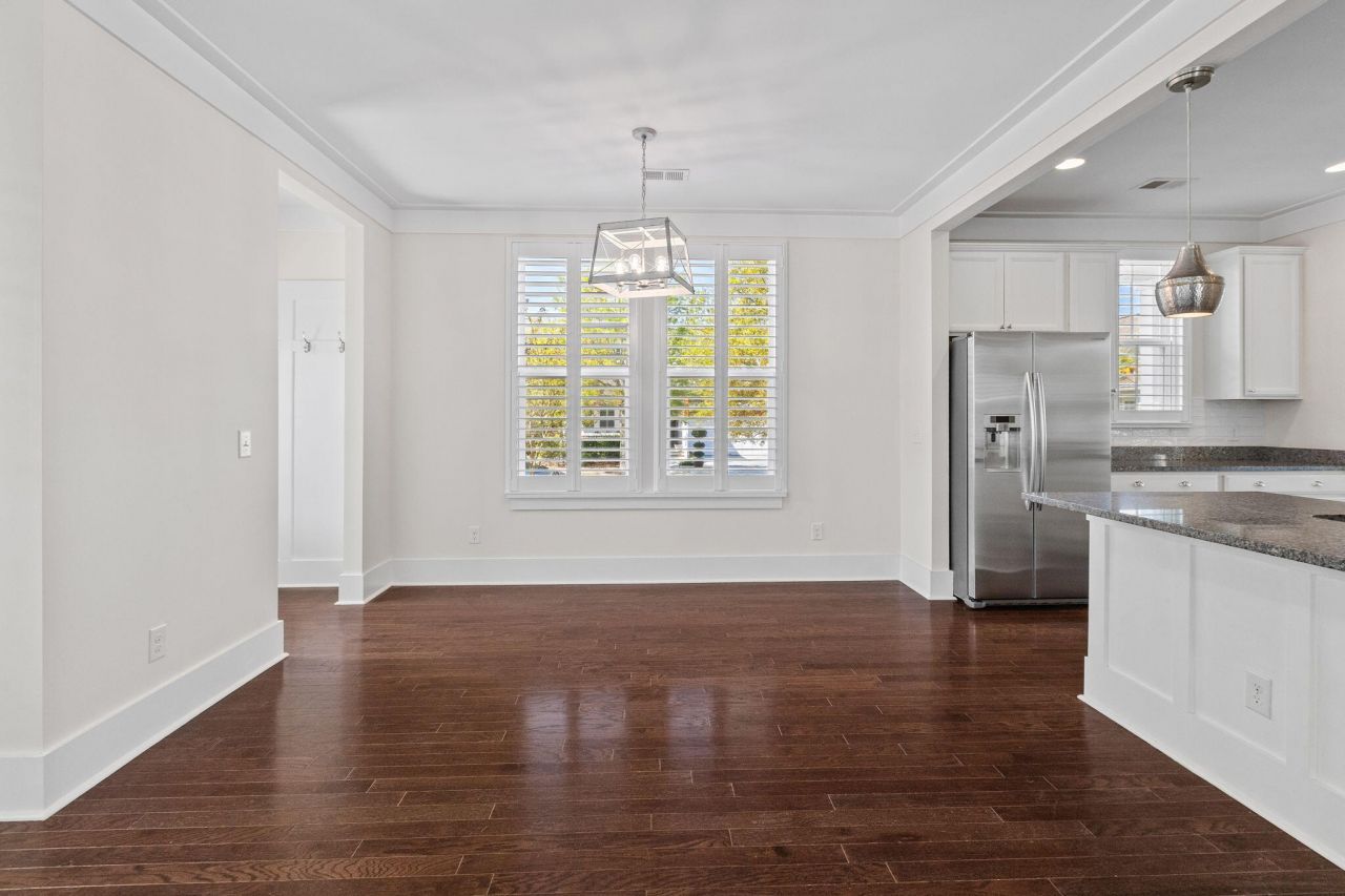 3529 Sewel Avenue Photo 14