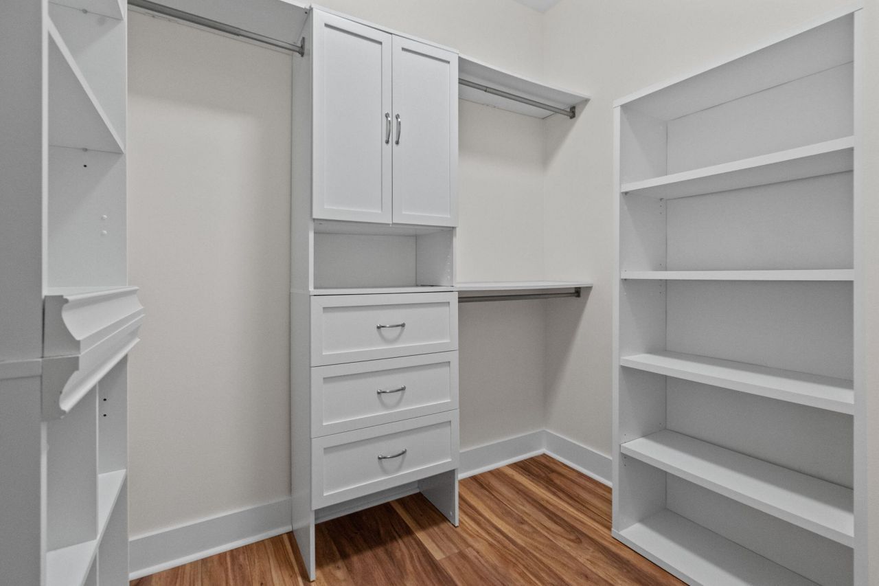 3529 Sewel Avenue Photo 24