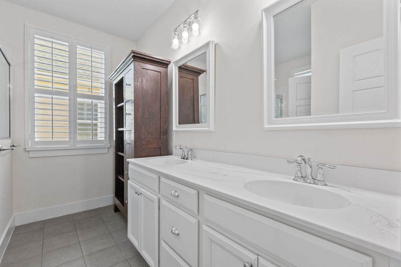 3529 Sewel Avenue Photo 25