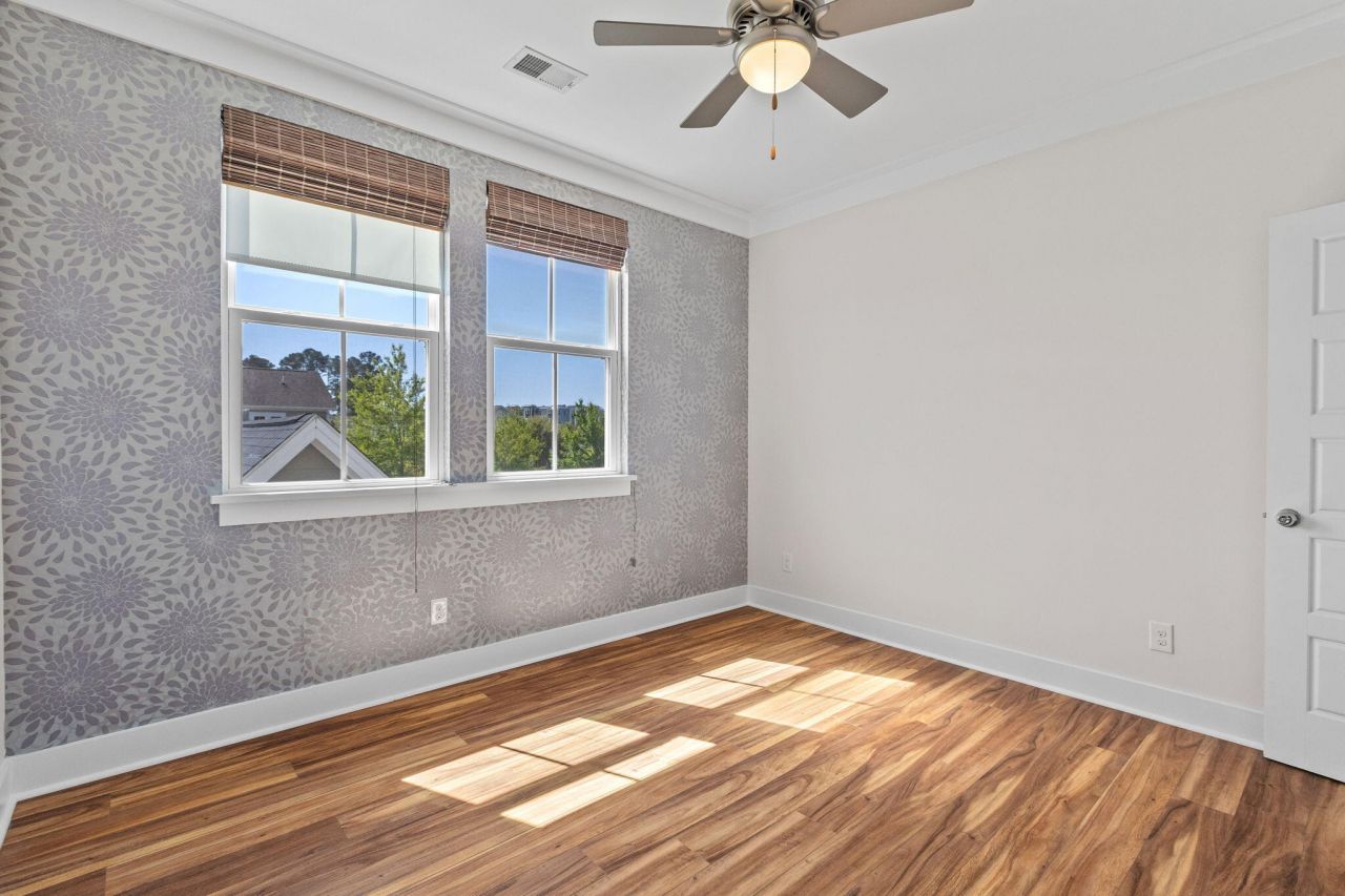 3529 Sewel Avenue Photo 32