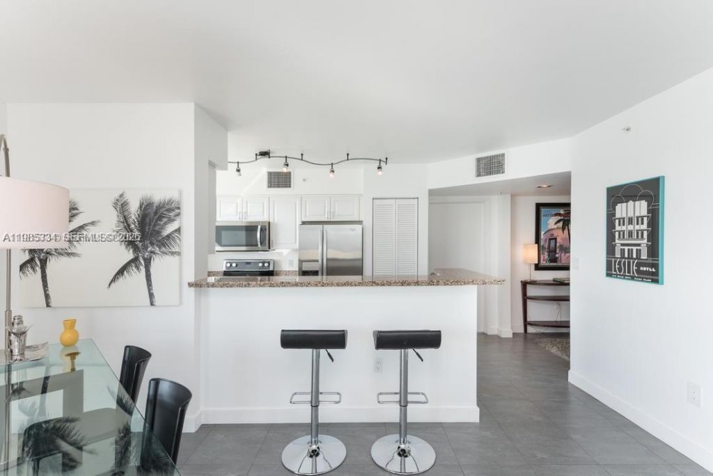 90 Alton Rd, Unit 1502, Miami Beach, FL 33139 Photo