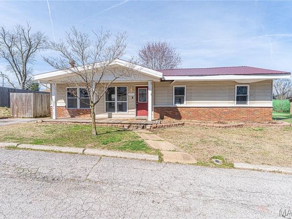 475 Oye Drive, Arnold, MO 63010