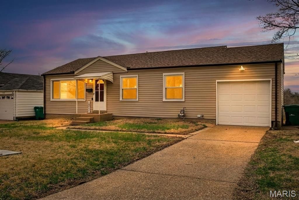 10505 Ewell Drive , Saint Louis, MO 63137 Main Photo