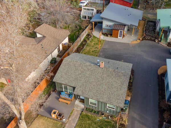 558 NE Lafayette Avenue, Bend, OR 97701