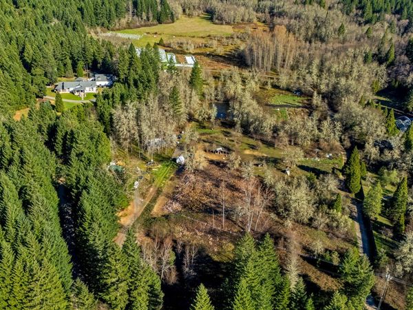 302 Three Mill Road, Selma, OR 97538