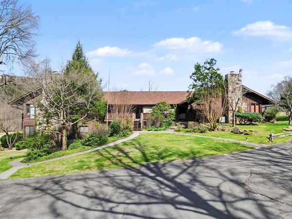 3815 East Parkway, Gatlinburg, TN 37738