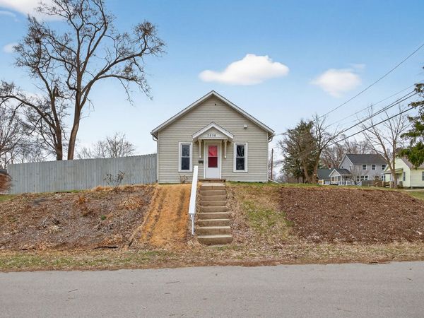 2636 Hickory Street, Jackson, MI 49202