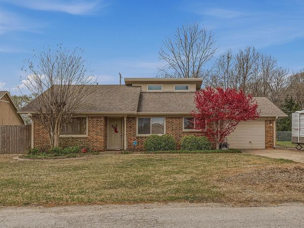 3307 S Debra Lane, Blytheville, AR 72315