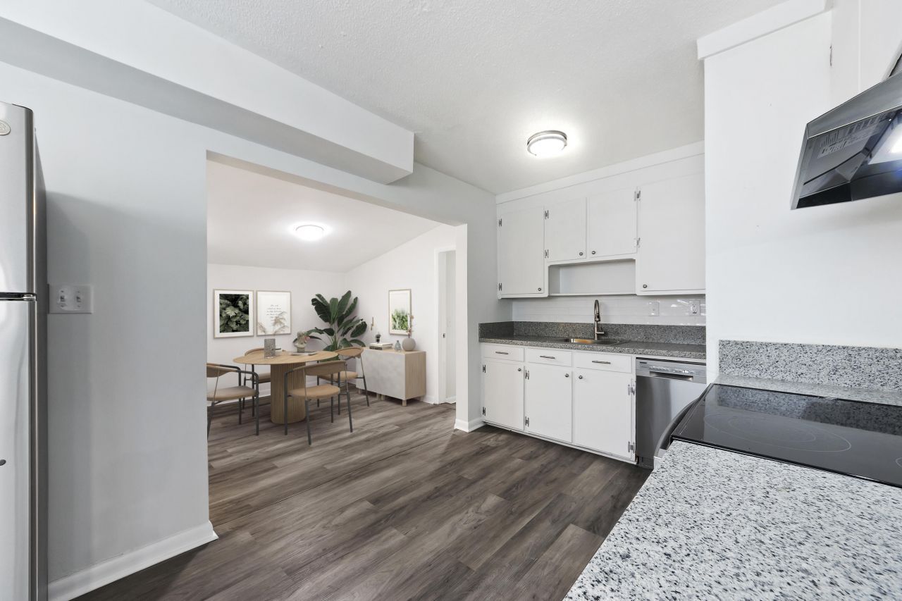 2710 Leola Street Photo 12